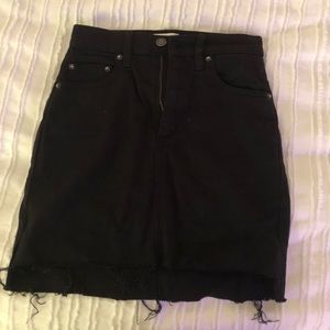 Aritzia black skirt